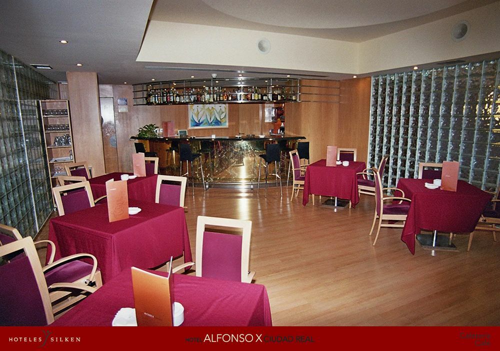 호텔 실켄 알폰소 X 시우다드레알 레스토랑 사진